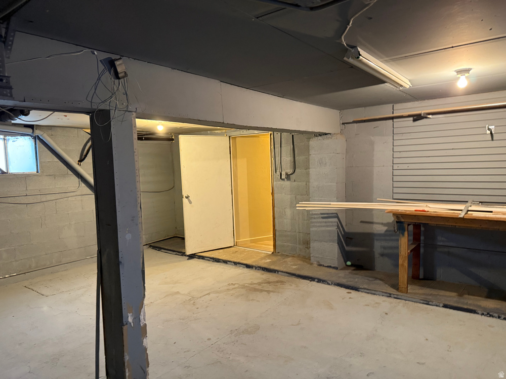 2932 S ARTHUR American Falls, ID 83211