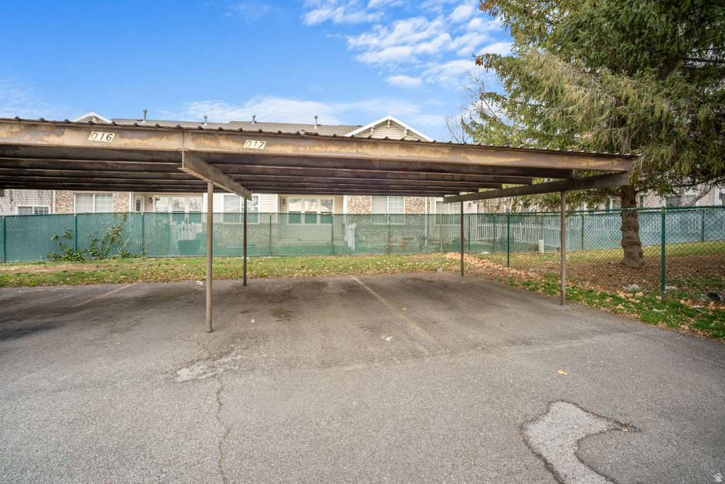 88 W 50 S #Q17 Centerville, UT 84014