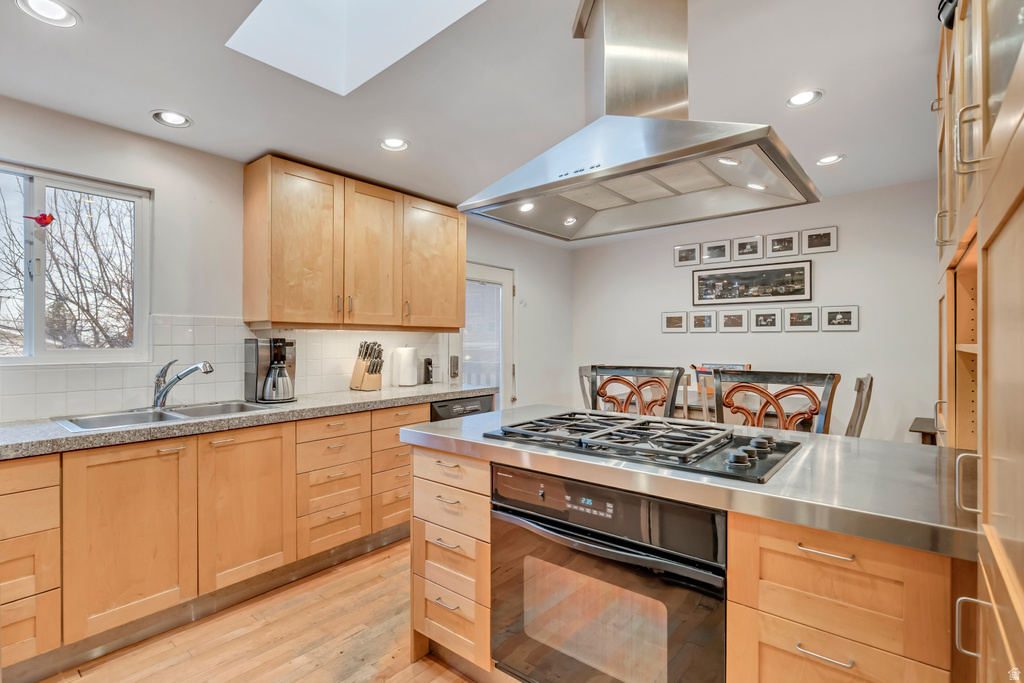 6386 W HIGATE AVE West Valley City, UT 84128