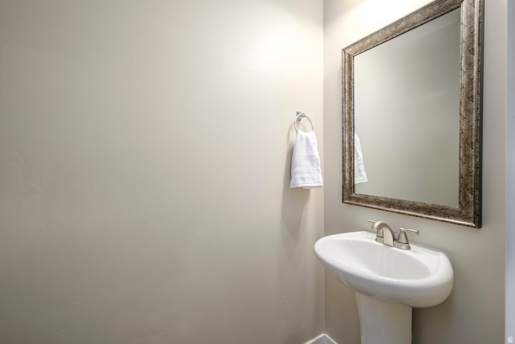 28 S 1800 W Pleasant Grove, UT 84062