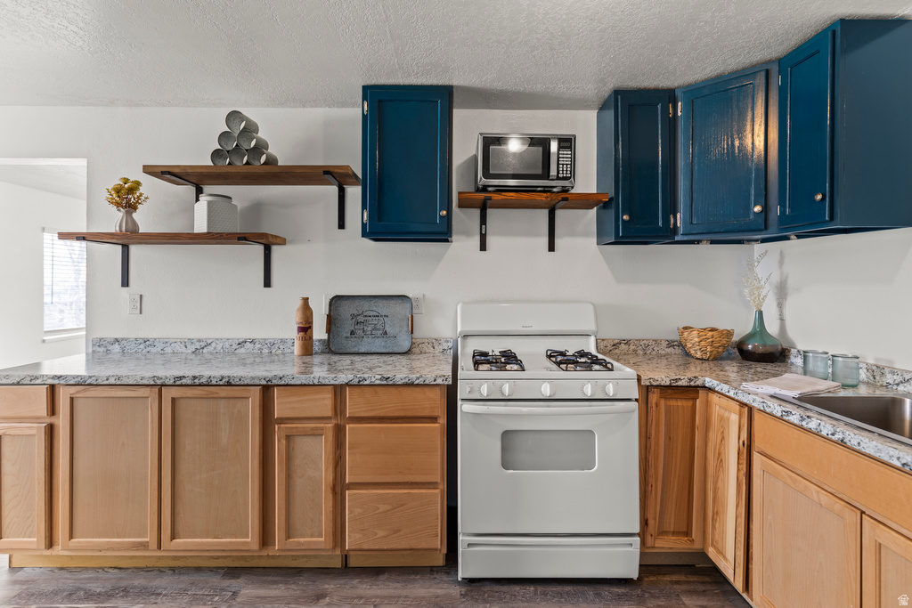 35 W 200 N Aurora, UT 84620