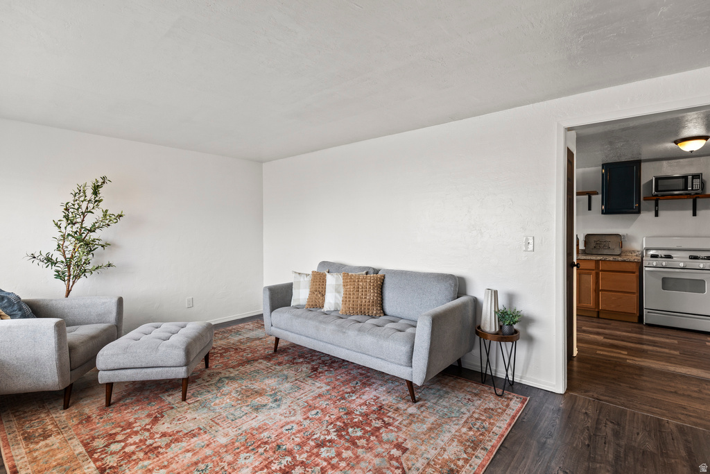 35 W 200 N Aurora, UT 84620