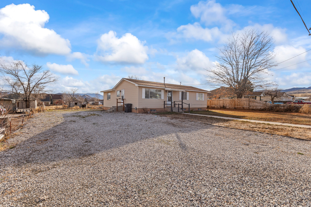 35 W 200 N Aurora, UT 84620