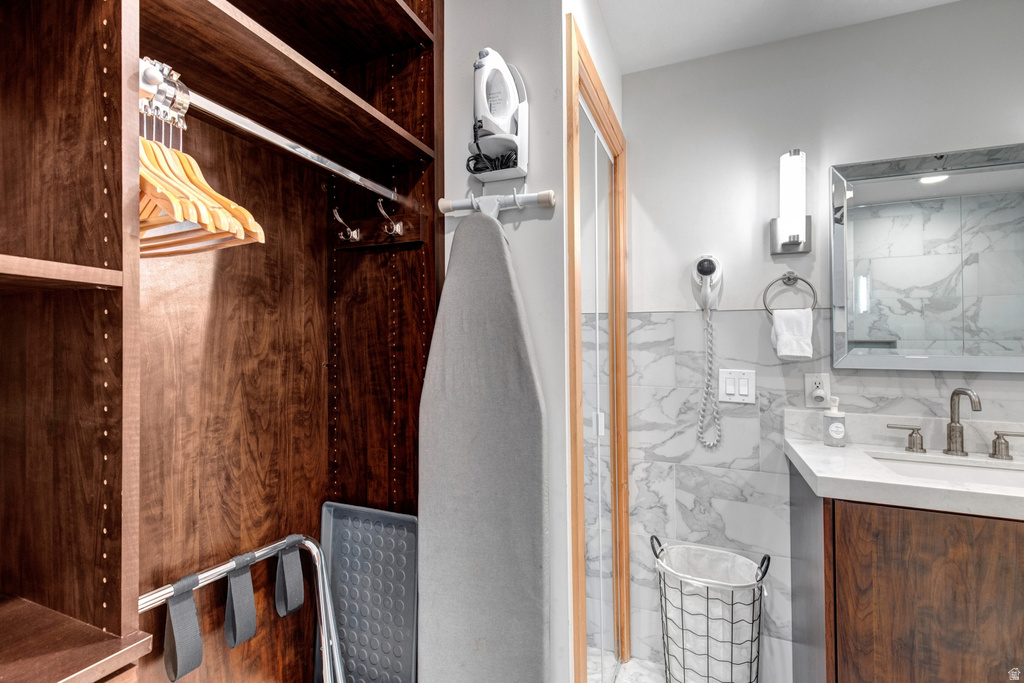 250 PARK AVE #B42 Park City, UT 84060