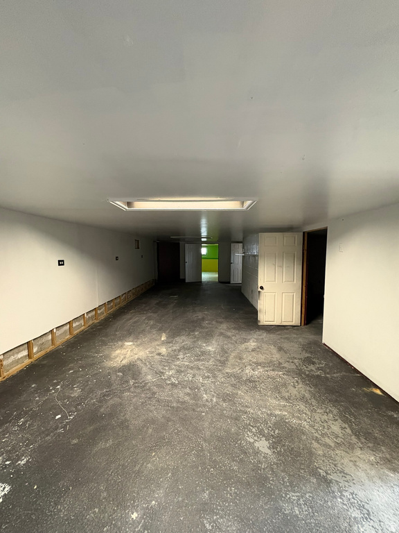 5577 W 4000 S Hooper, UT 84315