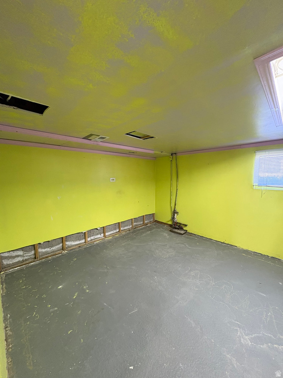 5577 W 4000 S Hooper, UT 84315