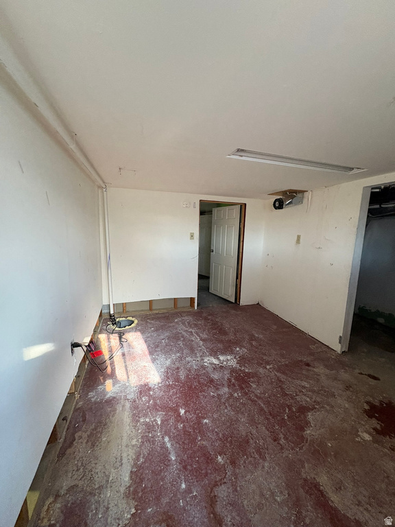 5577 W 4000 S Hooper, UT 84315