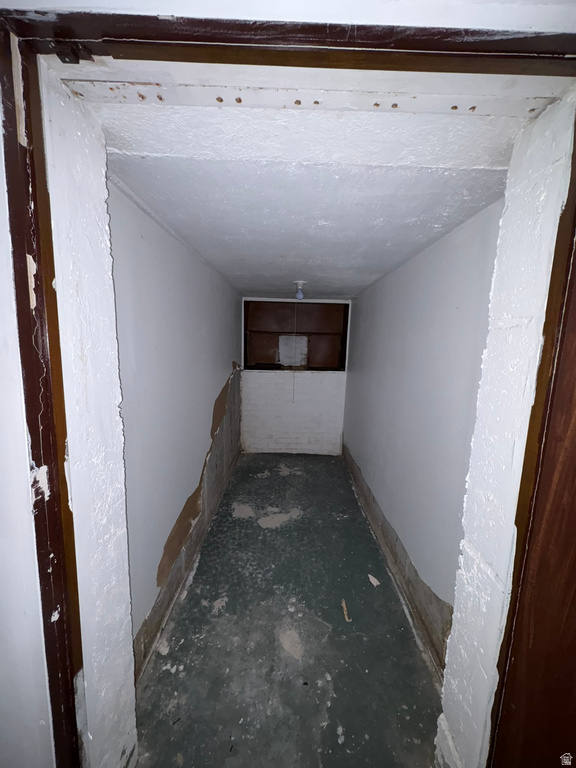 5577 W 4000 S Hooper, UT 84315