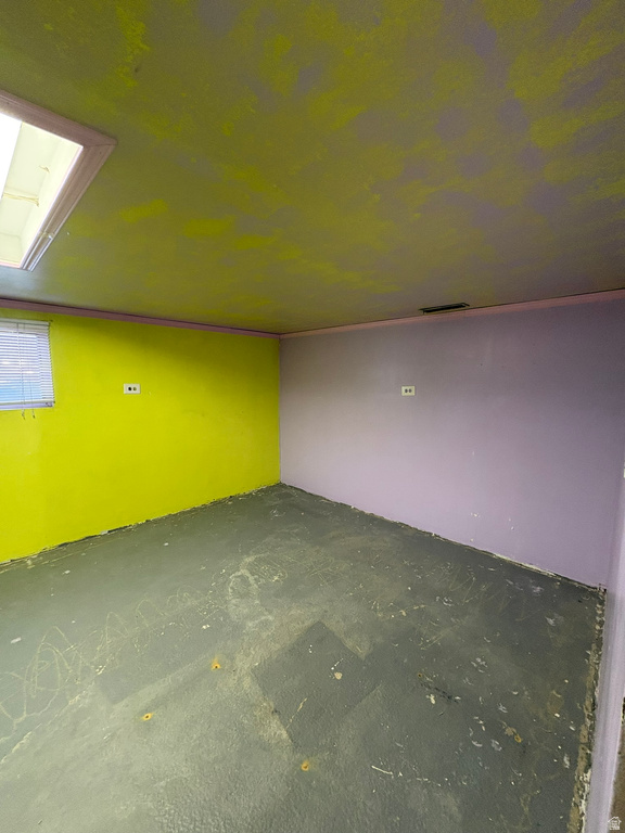 5577 W 4000 S Hooper, UT 84315