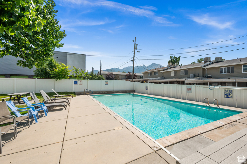 2122 E GEORGETOWN SQ Millcreek, UT 84109