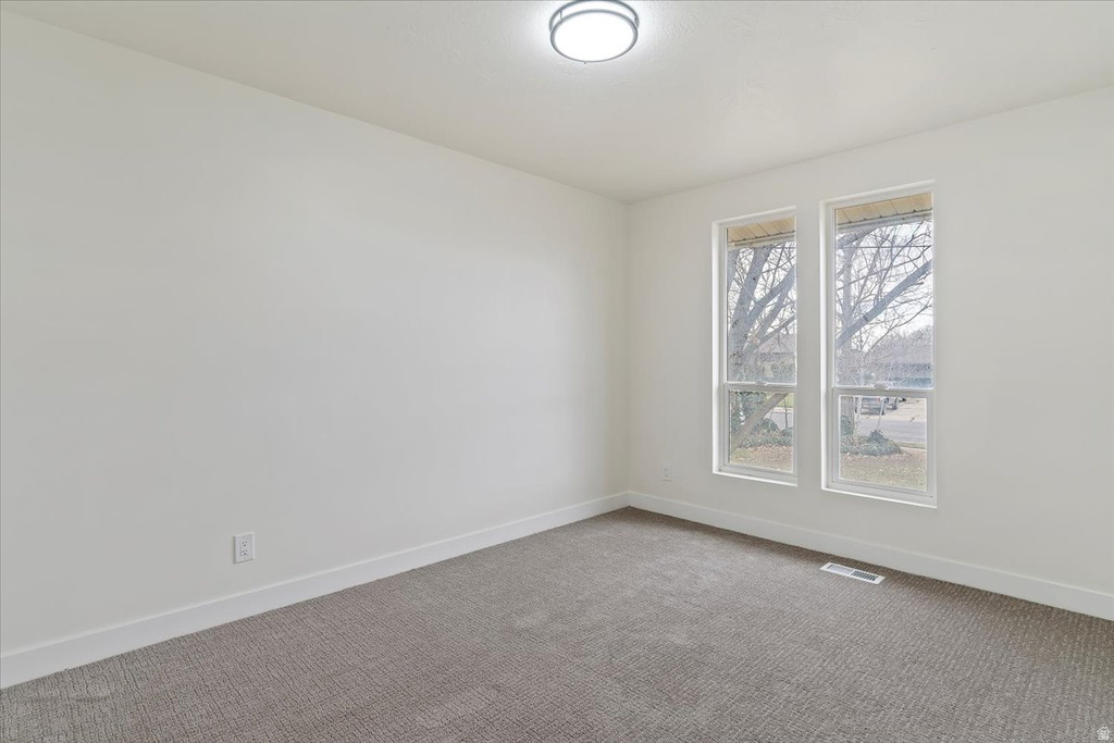 1212 N VIRGINIA AVE Harrisville, UT 84404