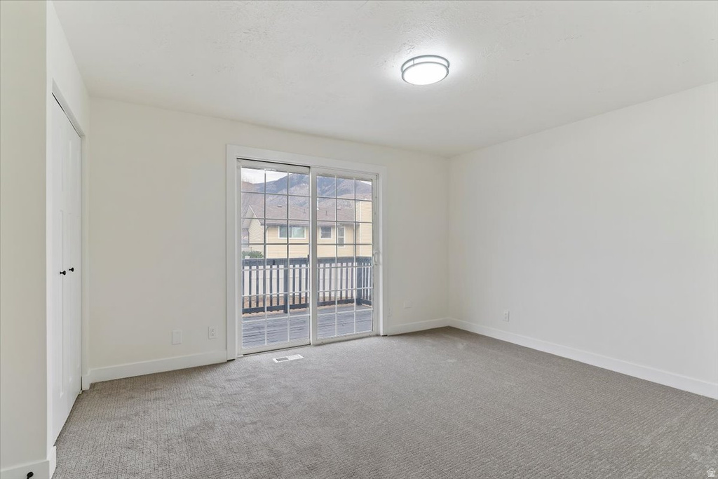 1212 N VIRGINIA AVE Harrisville, UT 84404