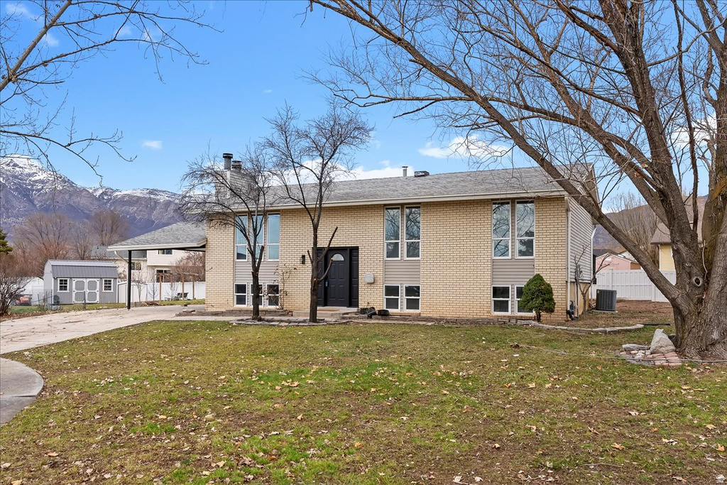 1212 N VIRGINIA AVE Harrisville, UT 84404