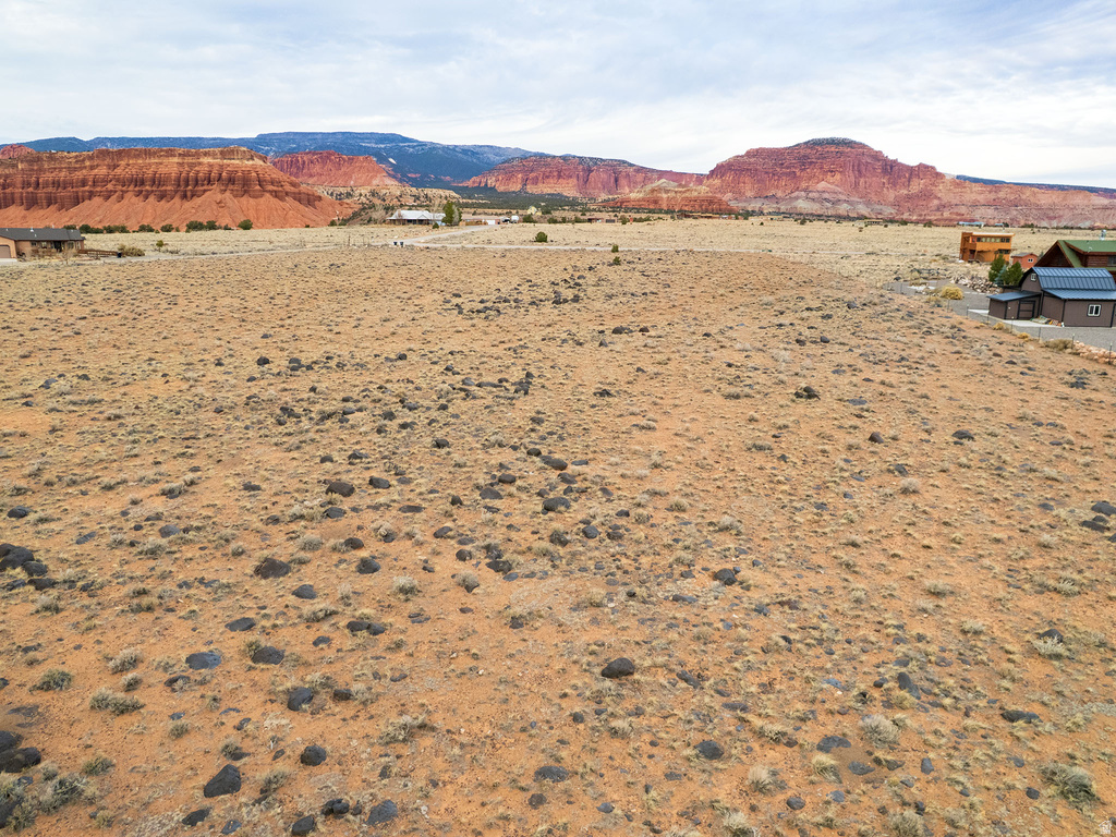 603 W 325 ST Torrey, UT 84775