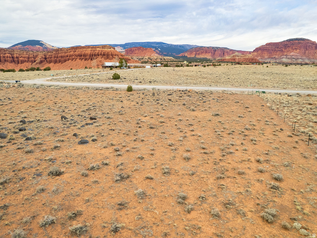 603 W 325 ST Torrey, UT 84775