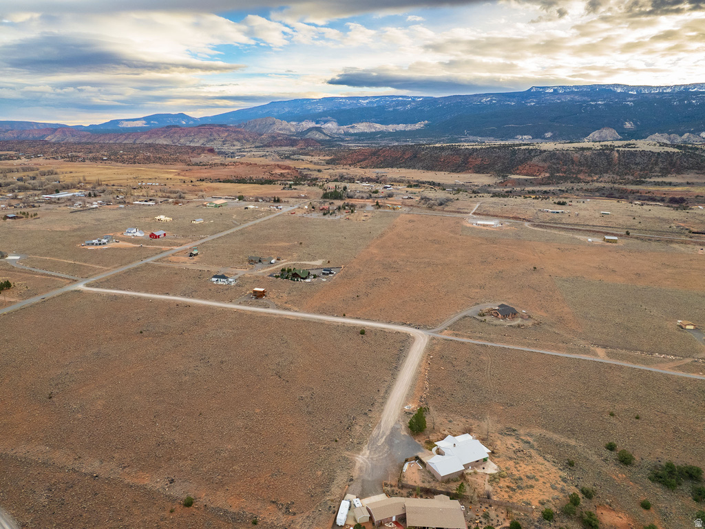 603 W 325 ST Torrey, UT 84775