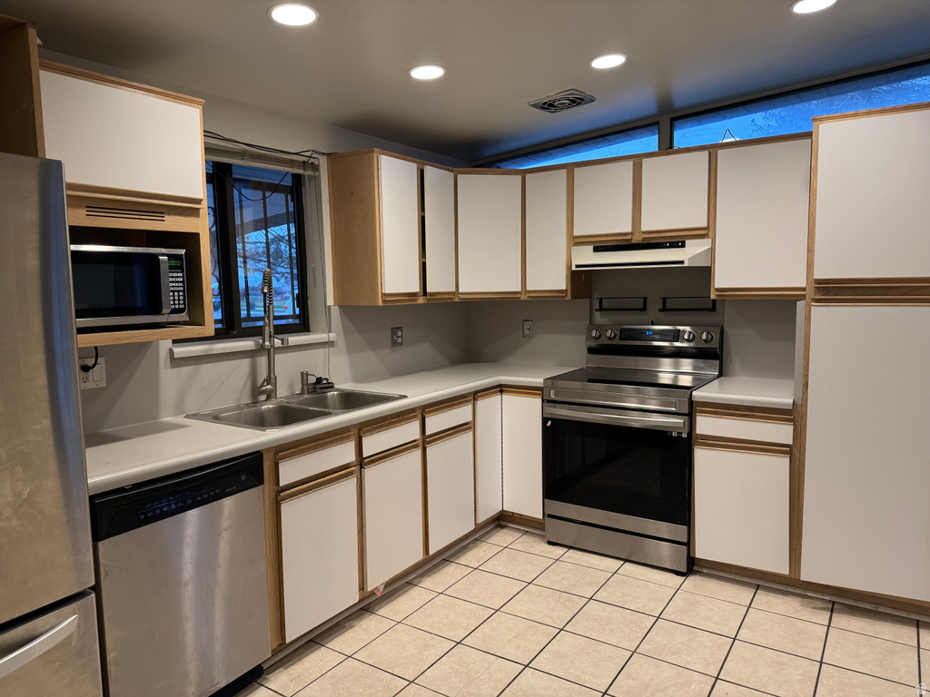 3951 S SOUTHBOURNE WAY West Valley City, UT 84119