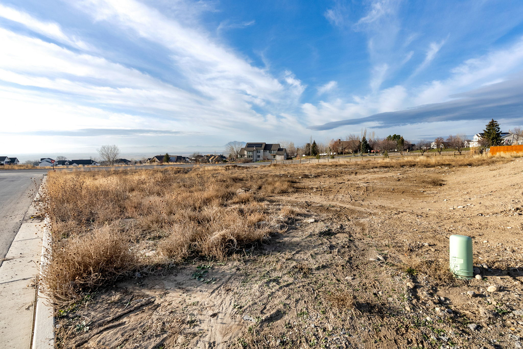 1025 S 200 W Hyde Park, UT 84318