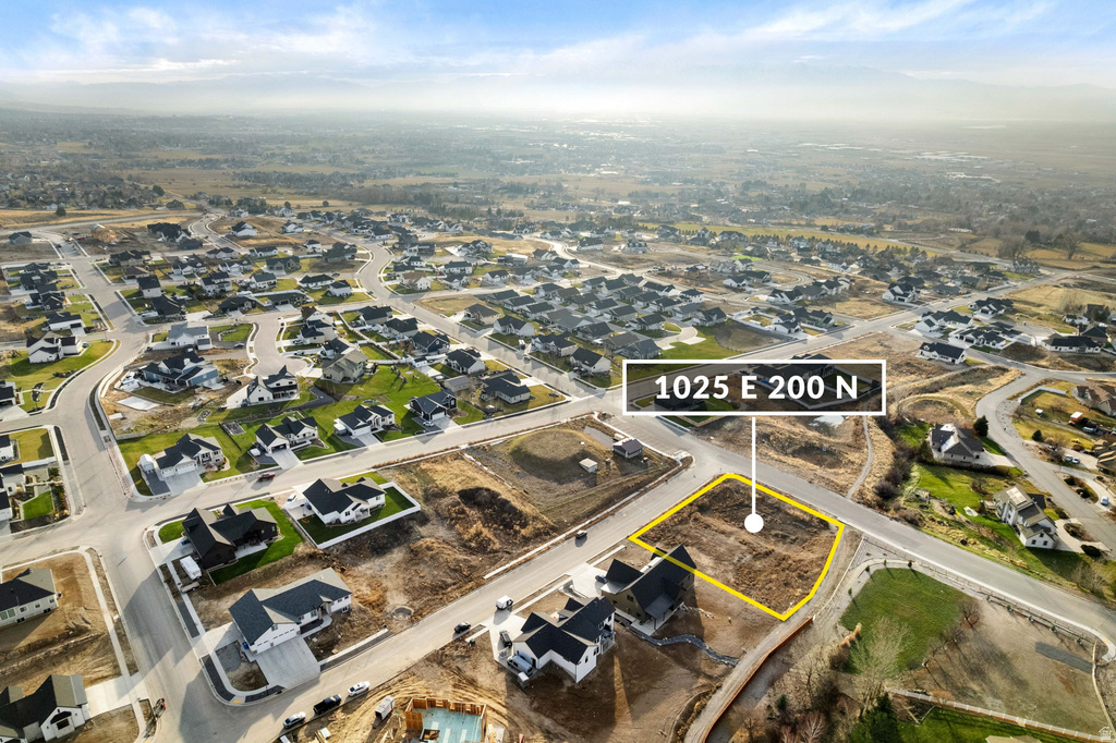 1025 S 200 W Hyde Park, UT 84318