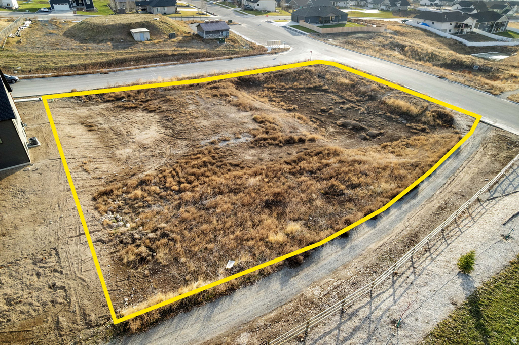 1025 S 200 W Hyde Park, UT 84318