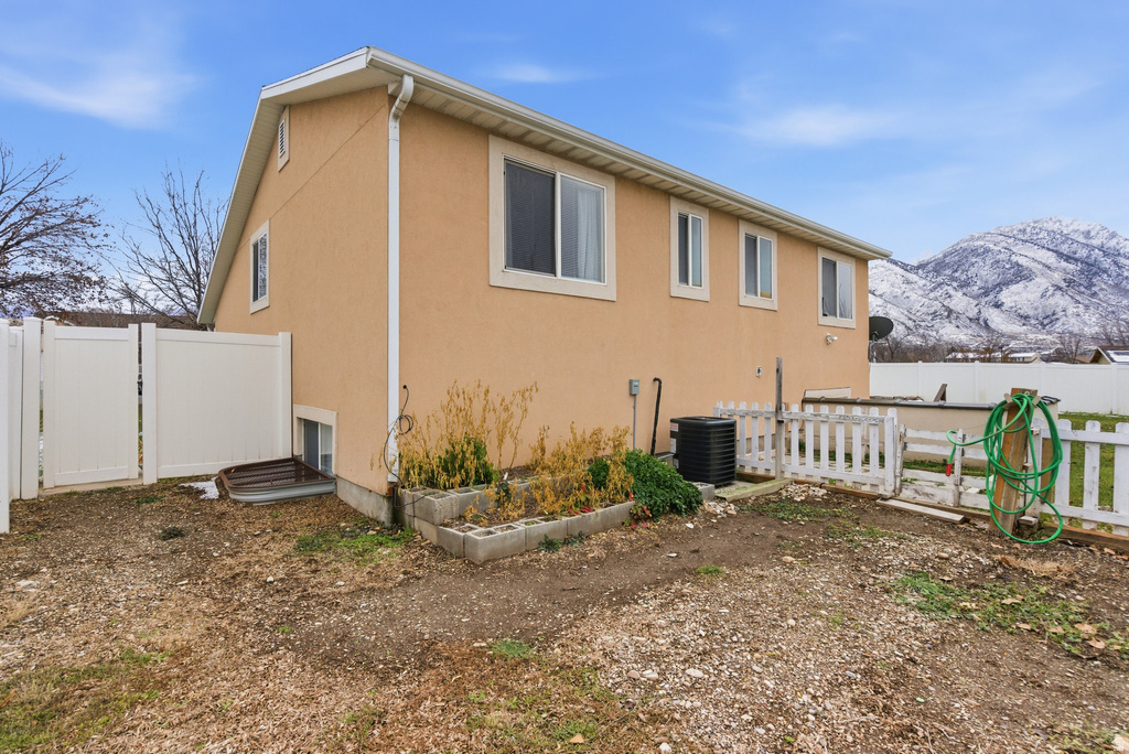 609 W SADDLEBROOK DR Payson, UT 84651