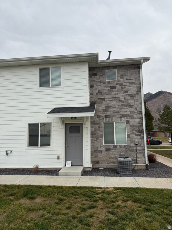 1259 N 450 E #2 Ogden, UT 84404