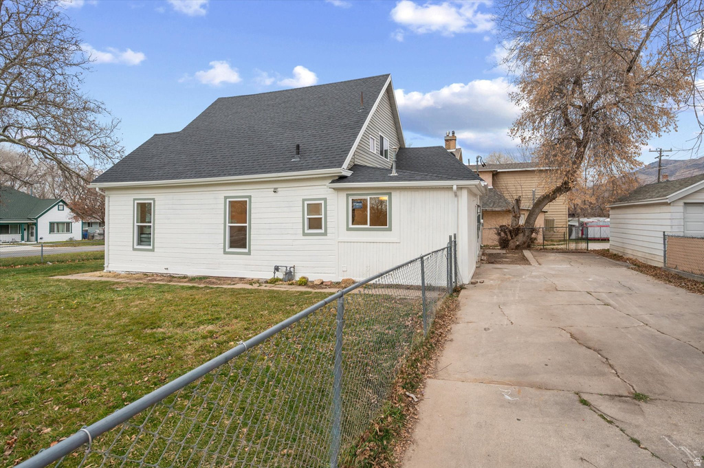 2832 S MONROE Ogden, UT 84401