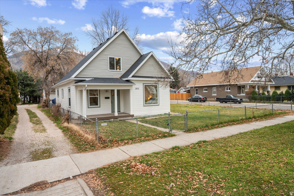 2832 S MONROE Ogden, UT 84401
