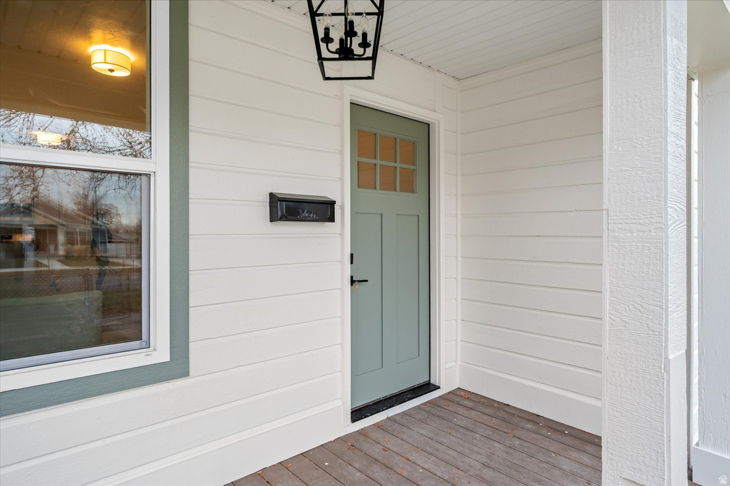 2832 S MONROE Ogden, UT 84401