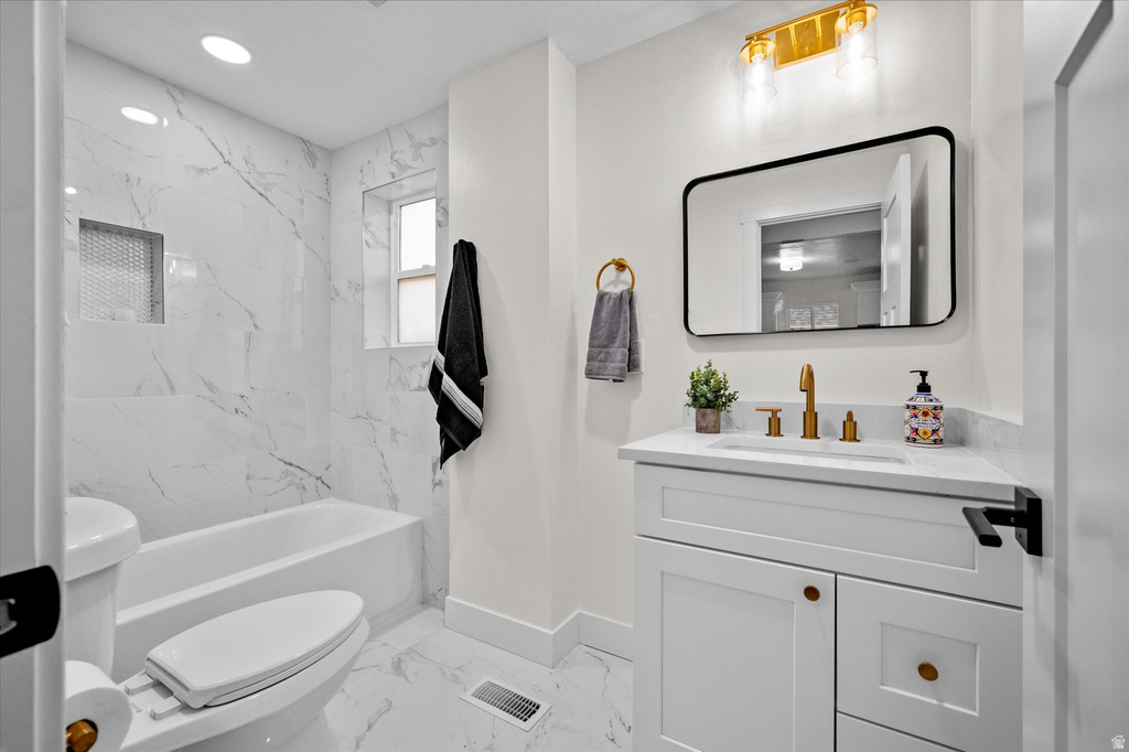 2832 S MONROE Ogden, UT 84401