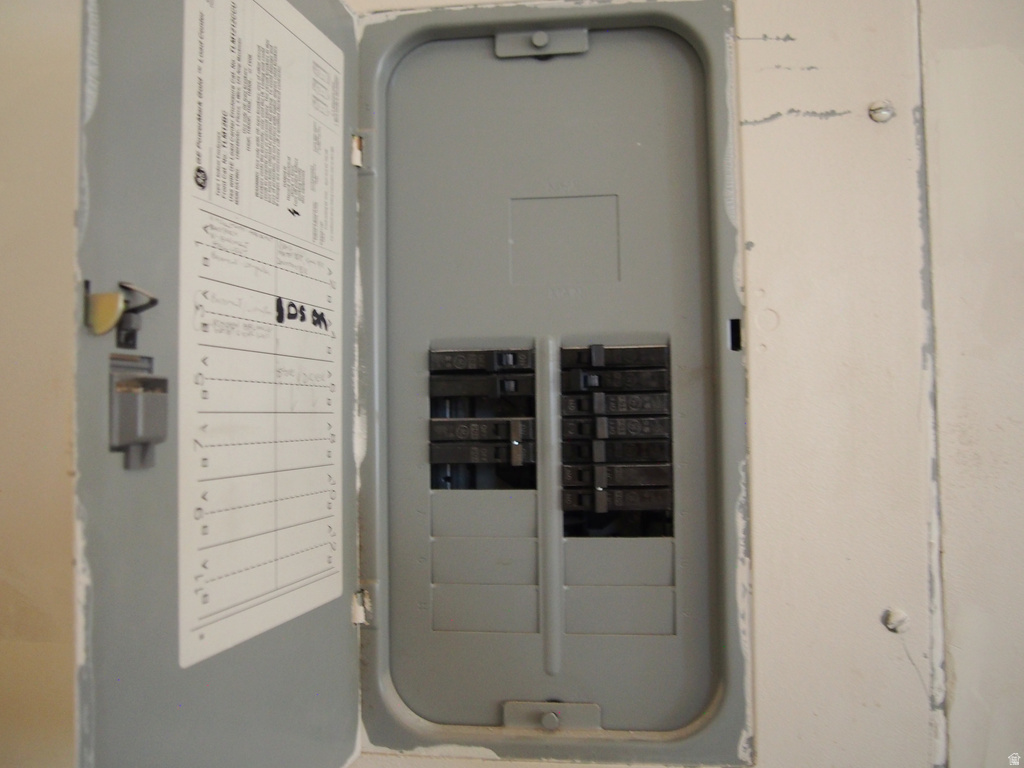 3850 MADISON AVE South Ogden, UT 84403