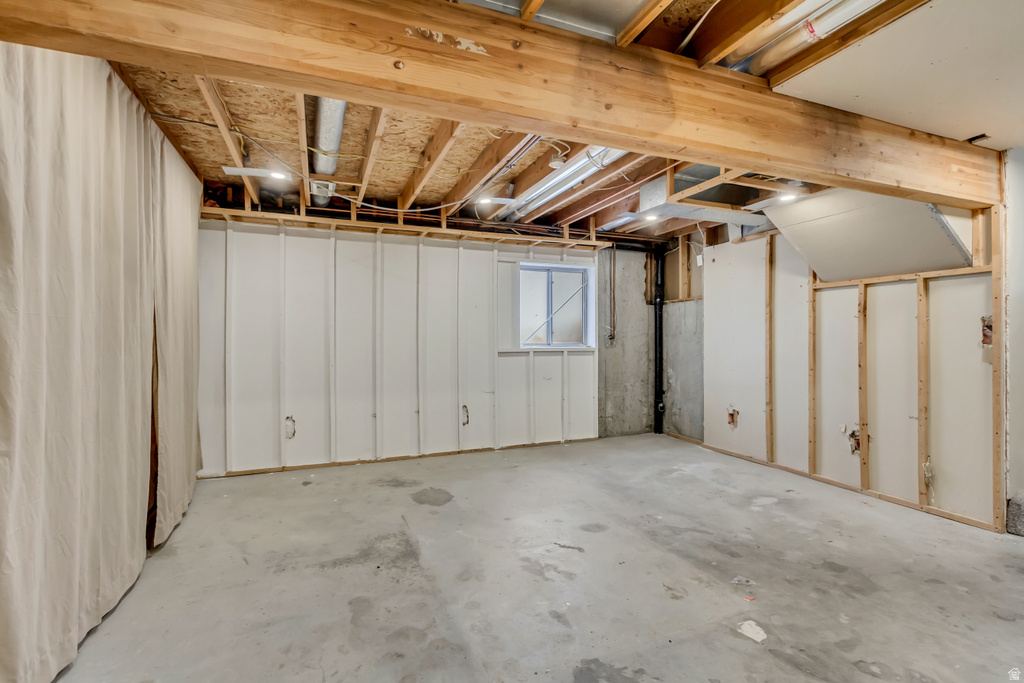 9733 S QUINDARO RD Sandy, UT 84070