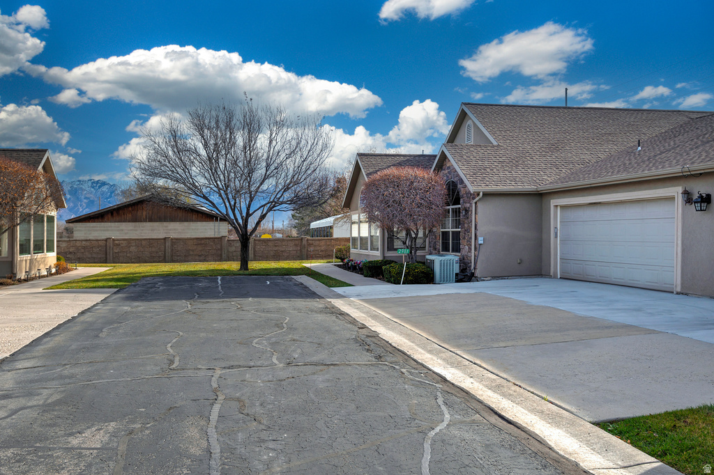 2901 W ABBEY SPRINGS CIR West Jordan, UT 84084