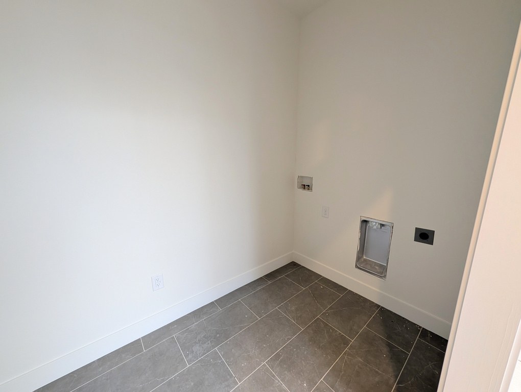 11326 S SILVER POND DR #322 South Jordan, UT 84009