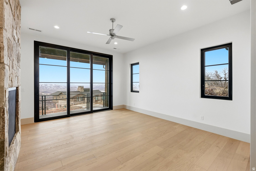 2155 E WRANGLER DR Hideout, UT 84036