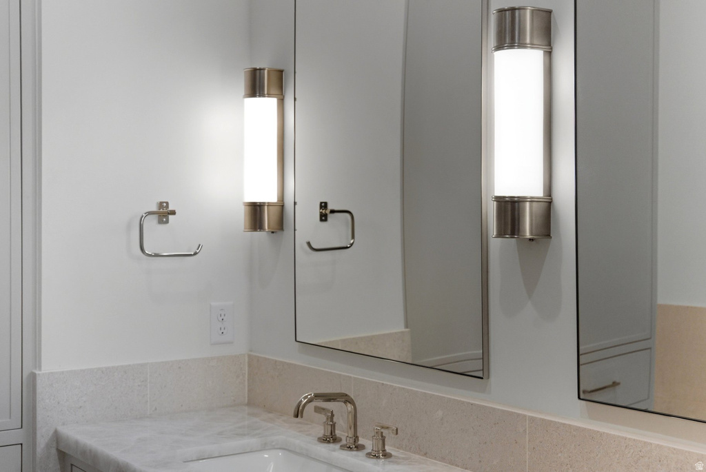 2155 E WRANGLER DR Hideout, UT 84036