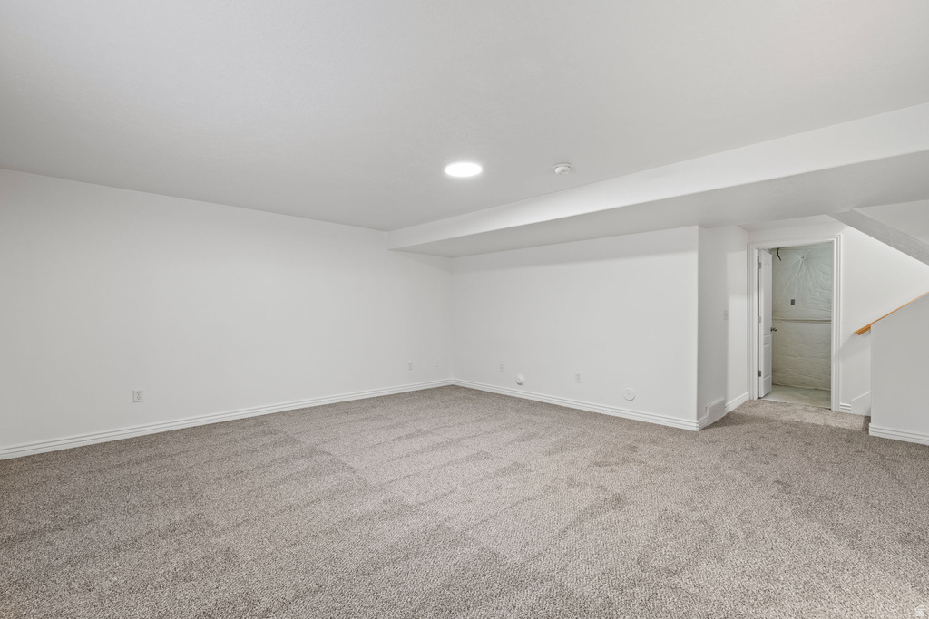 1253 W BORTHWICK WAY Murray, UT 84123