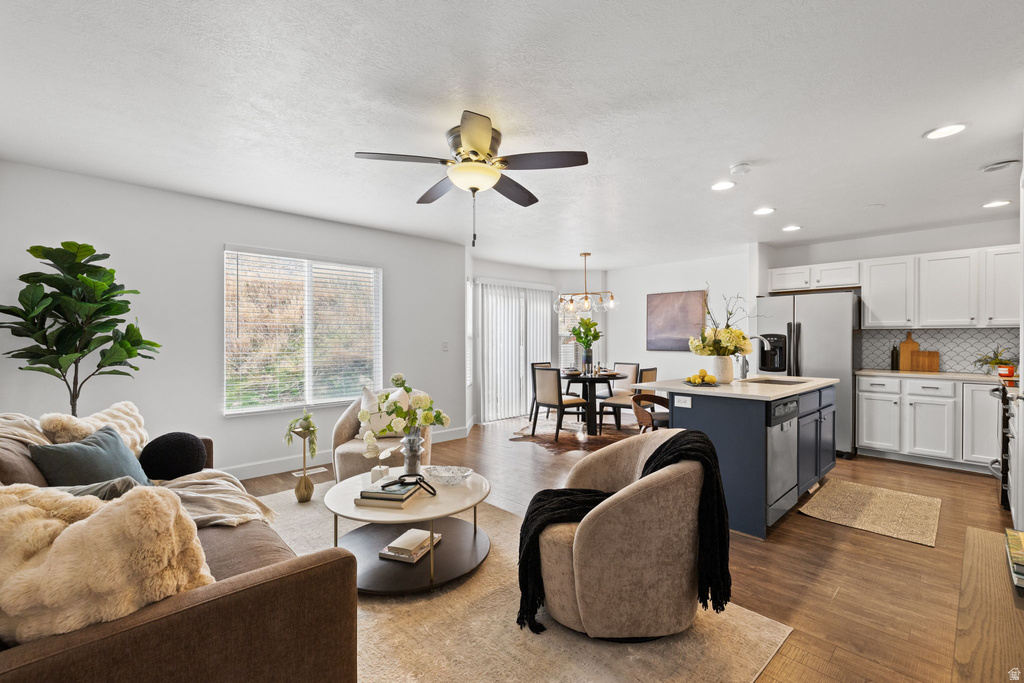 1253 W BORTHWICK WAY Murray, UT 84123