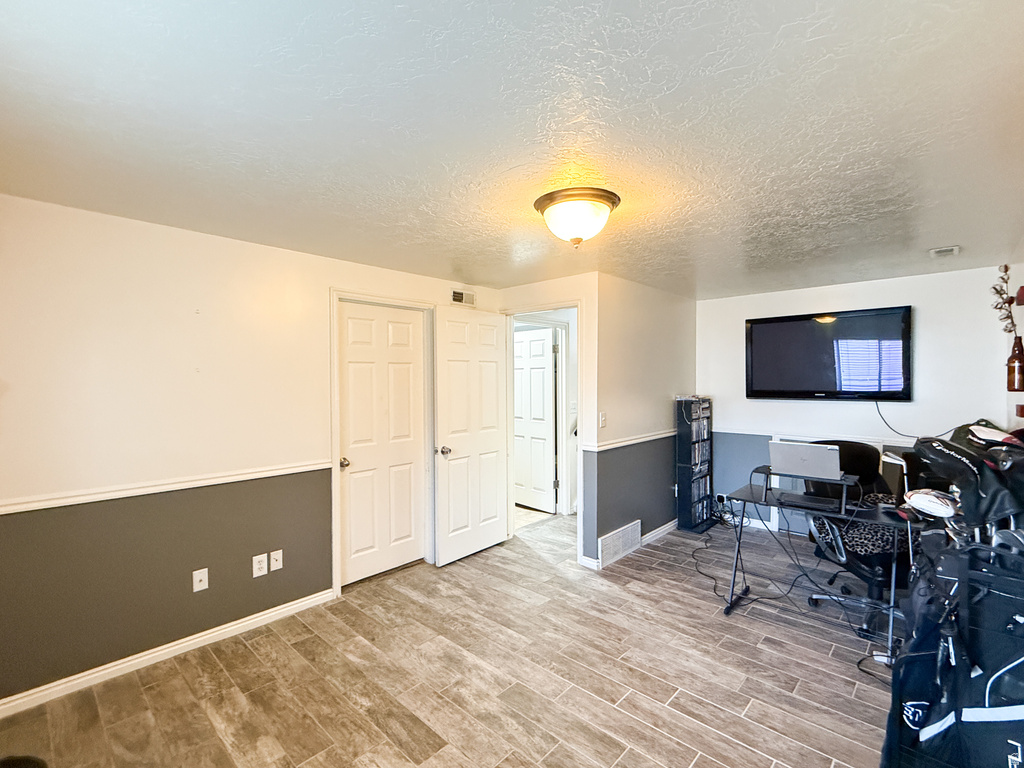 2517 N 4350 W Plain City, UT 84404