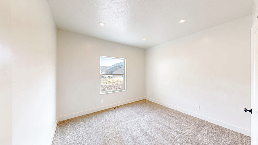 1062 N 580 E Nephi, UT 84648