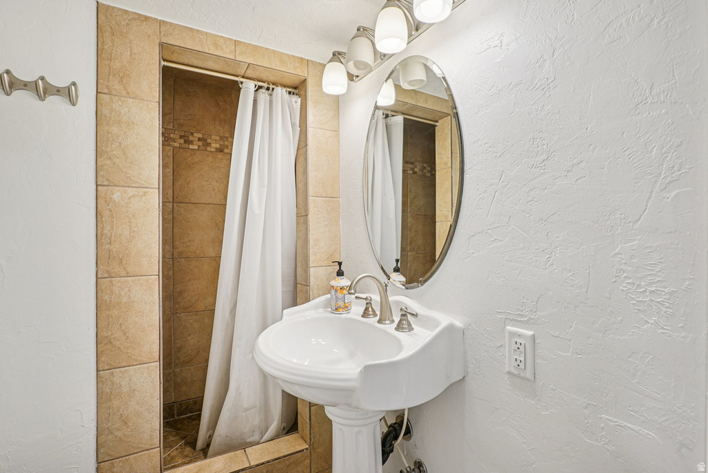 11743 S 700 E Draper, UT 84020