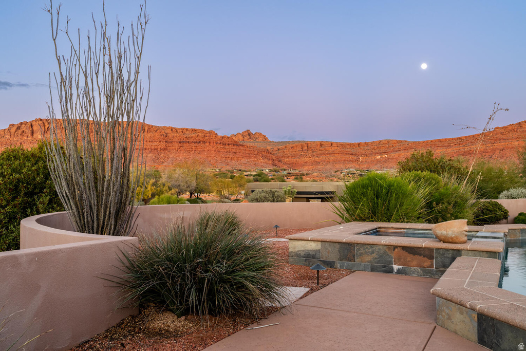 2417 W COHONINA TRL St George, UT 84770