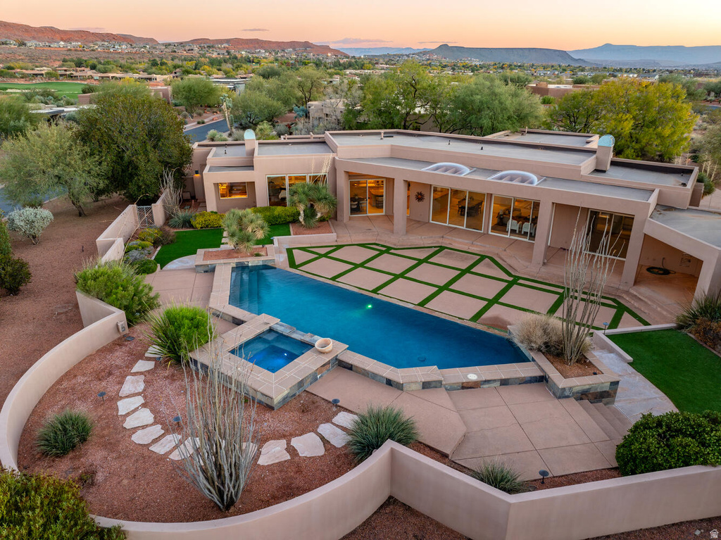 2417 W COHONINA TRL St George, UT 84770