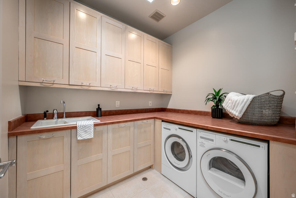 2417 W COHONINA TRL St George, UT 84770