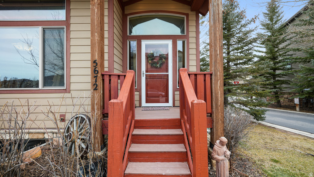 5672 N OSLO LN Park City, UT 84098