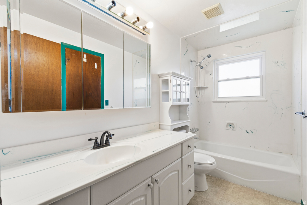 2676 W 6050 S Roy, UT 84067