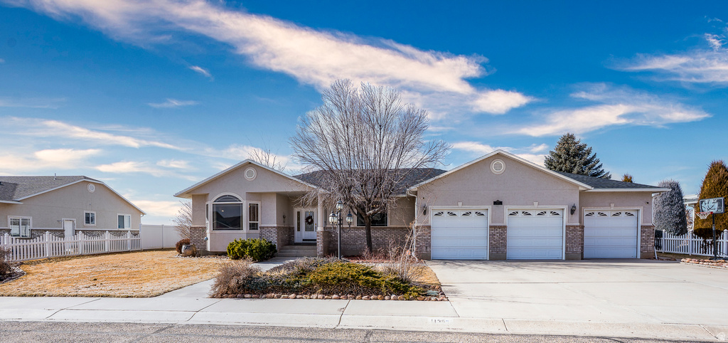 1135 W PARK RIDGE DR Roosevelt, UT 84066