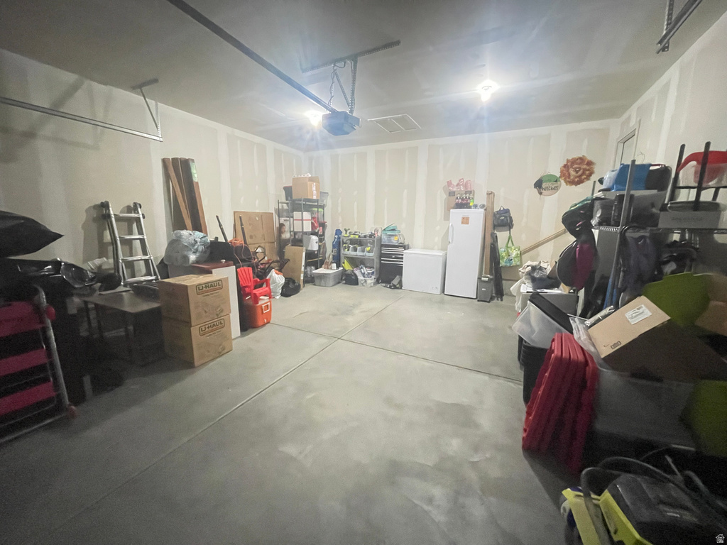 355 W LAUREN LN #214 Tooele, UT 84074