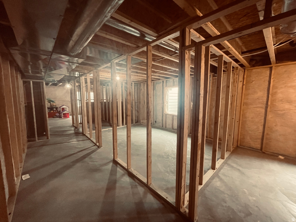 355 W LAUREN LN #214 Tooele, UT 84074