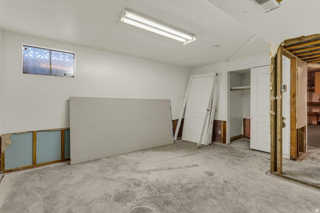 2749 S 450 W Bountiful, UT 84010